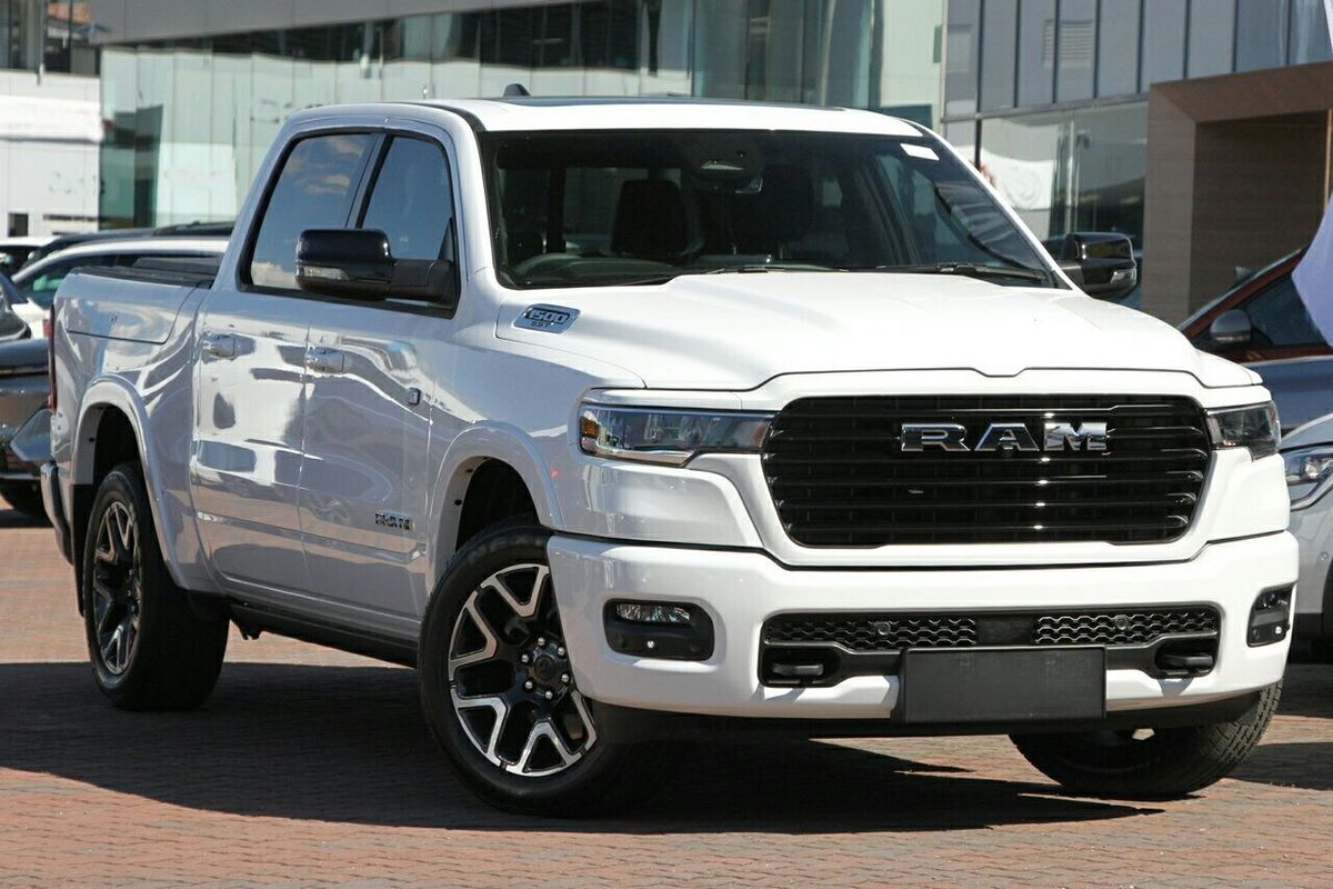 2025 RAM 1500 Laramie Sport Hurricane SO RamBox DT 4X4 SWB