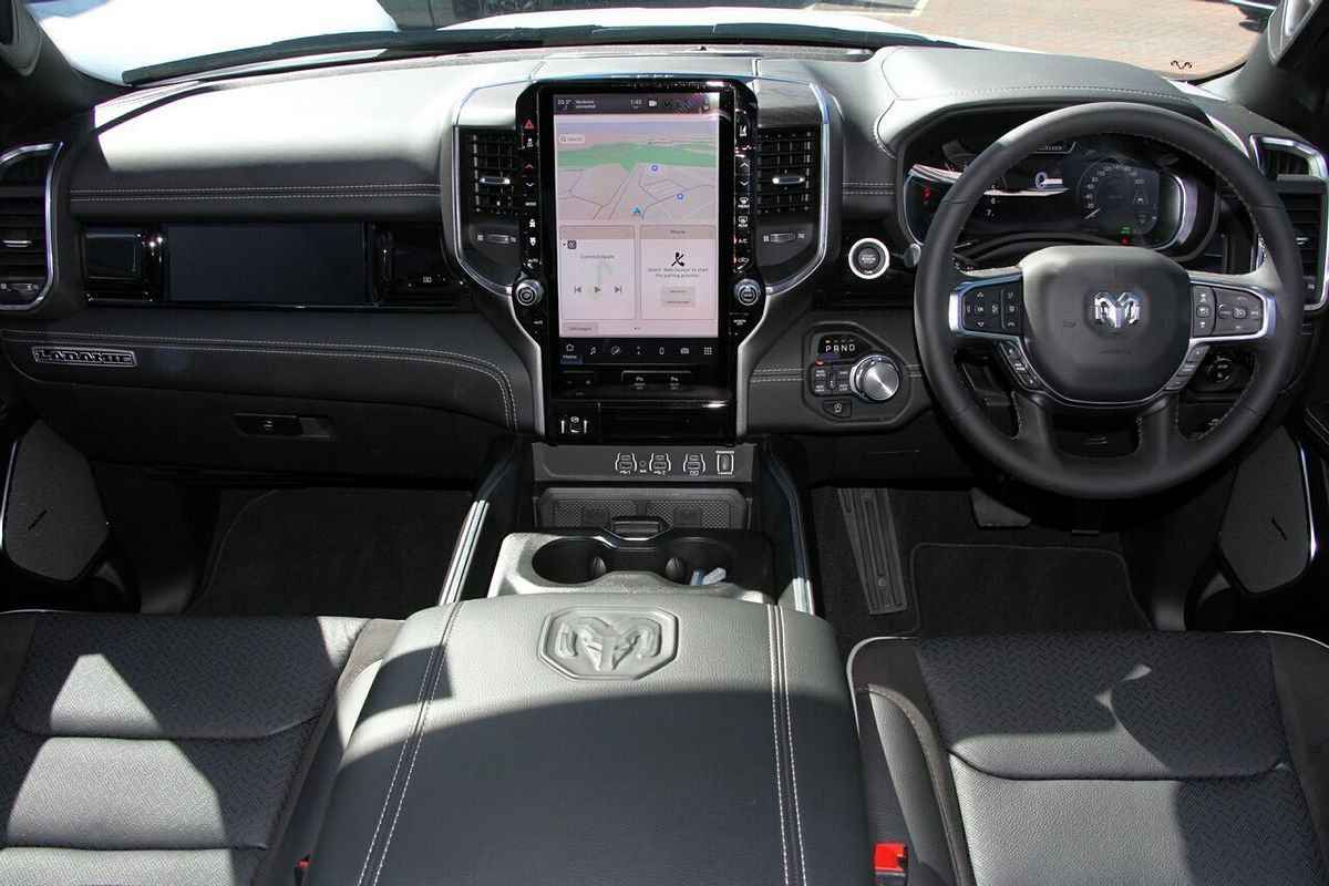 2025 RAM 1500 Laramie Sport Hurricane SO RamBox DT 4X4 SWB