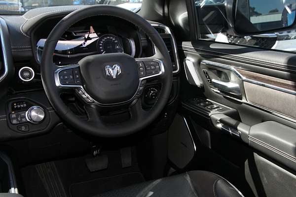 2025 RAM 1500 Laramie Sport Hurricane SO RamBox DT 4X4 SWB