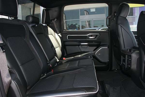 2025 RAM 1500 Laramie Sport Hurricane SO RamBox DT 4X4 SWB