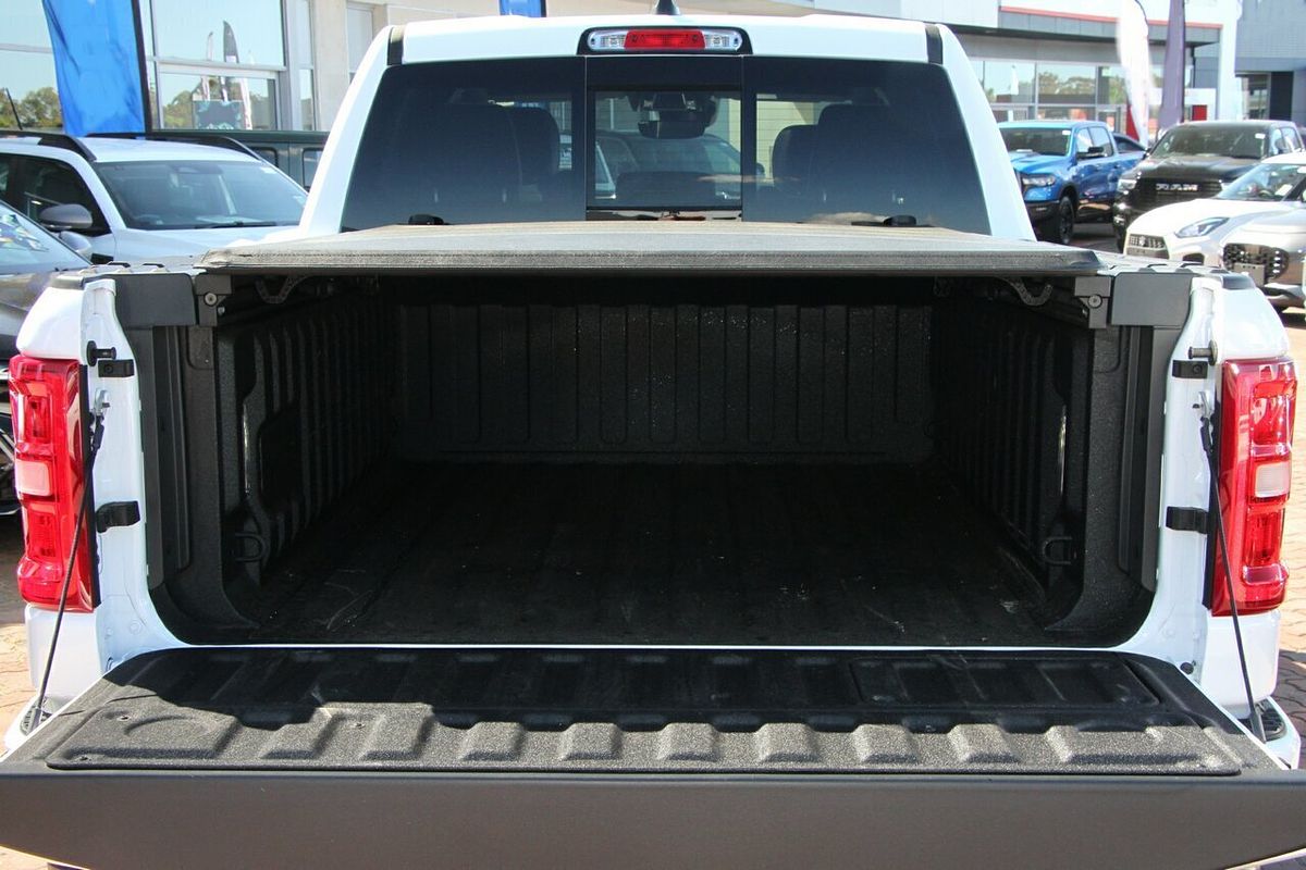 2025 RAM 1500 Laramie Sport Hurricane SO RamBox DT 4X4 SWB