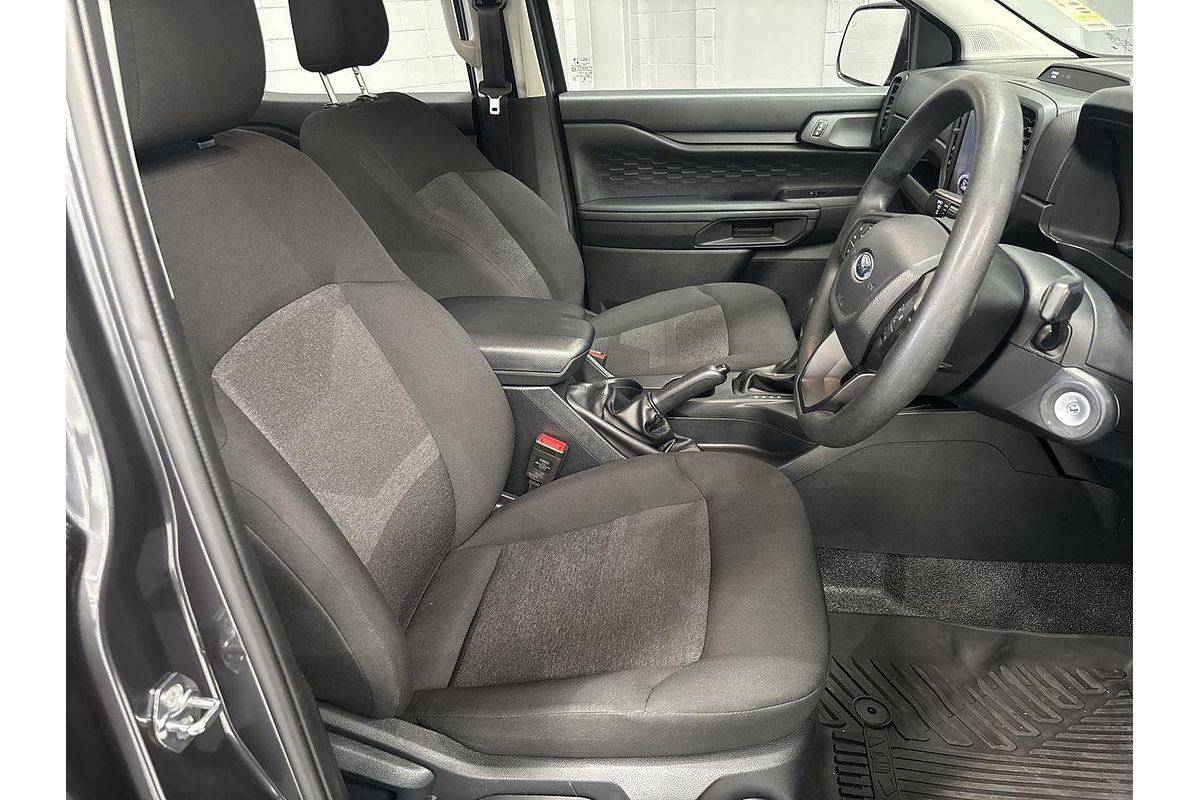 2025 Ford Ranger XL 4X4 2.0L