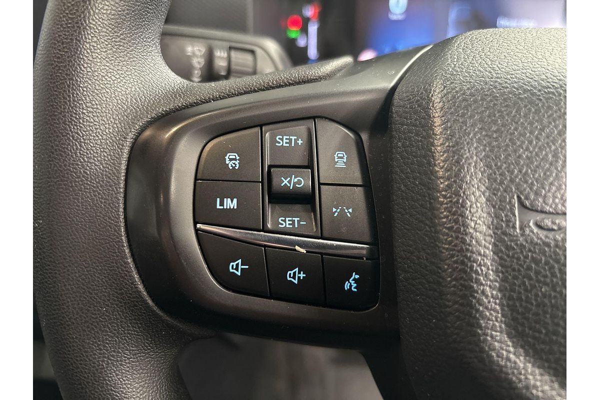 2025 Ford Ranger XL 4X4 2.0L