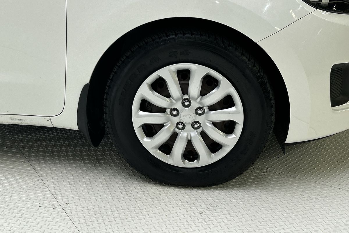 2017 Kia Carnival S YP