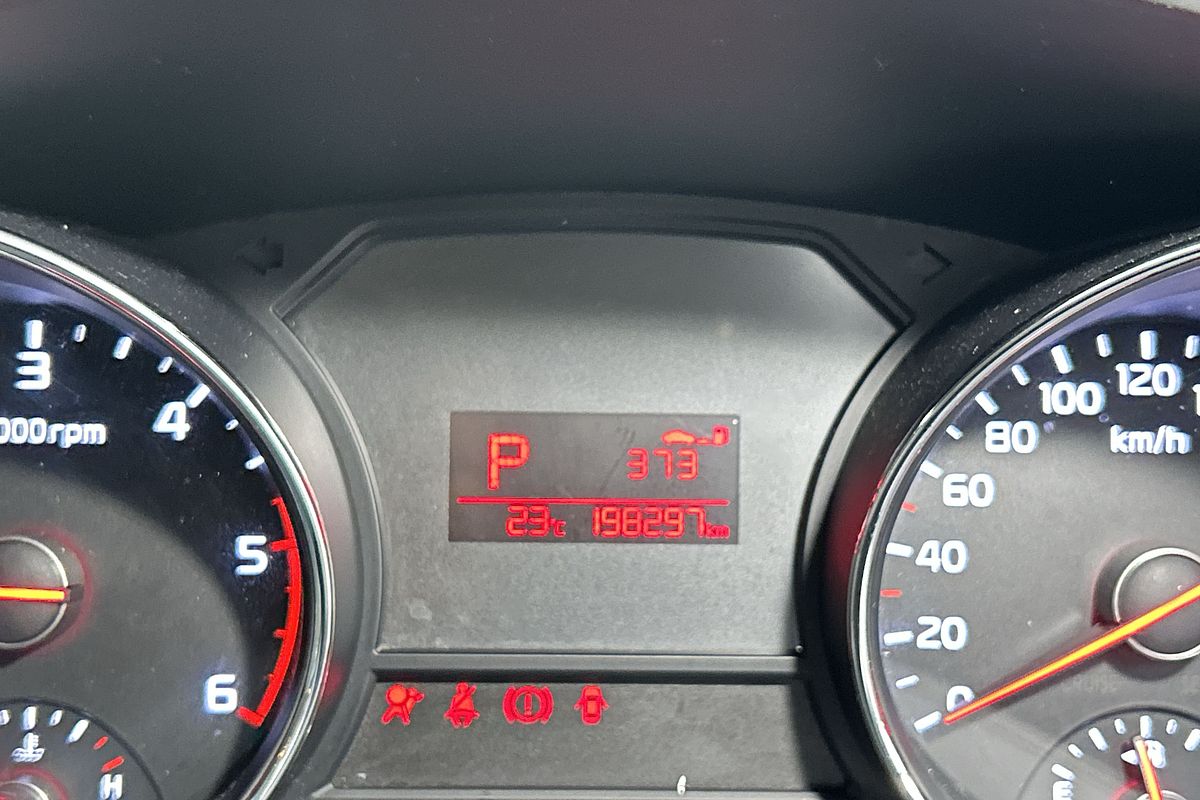 2017 Kia Carnival S YP