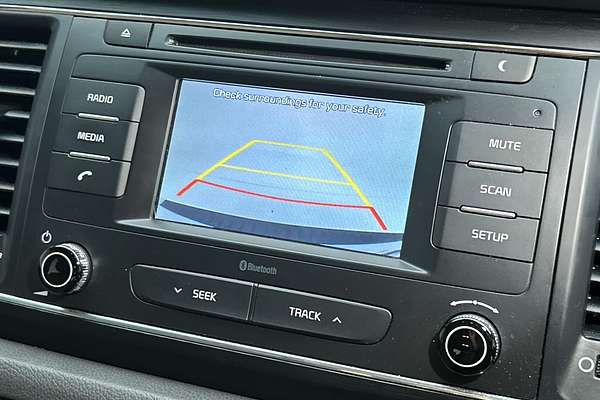 2017 Kia Carnival S YP