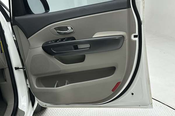 2017 Kia Carnival S YP