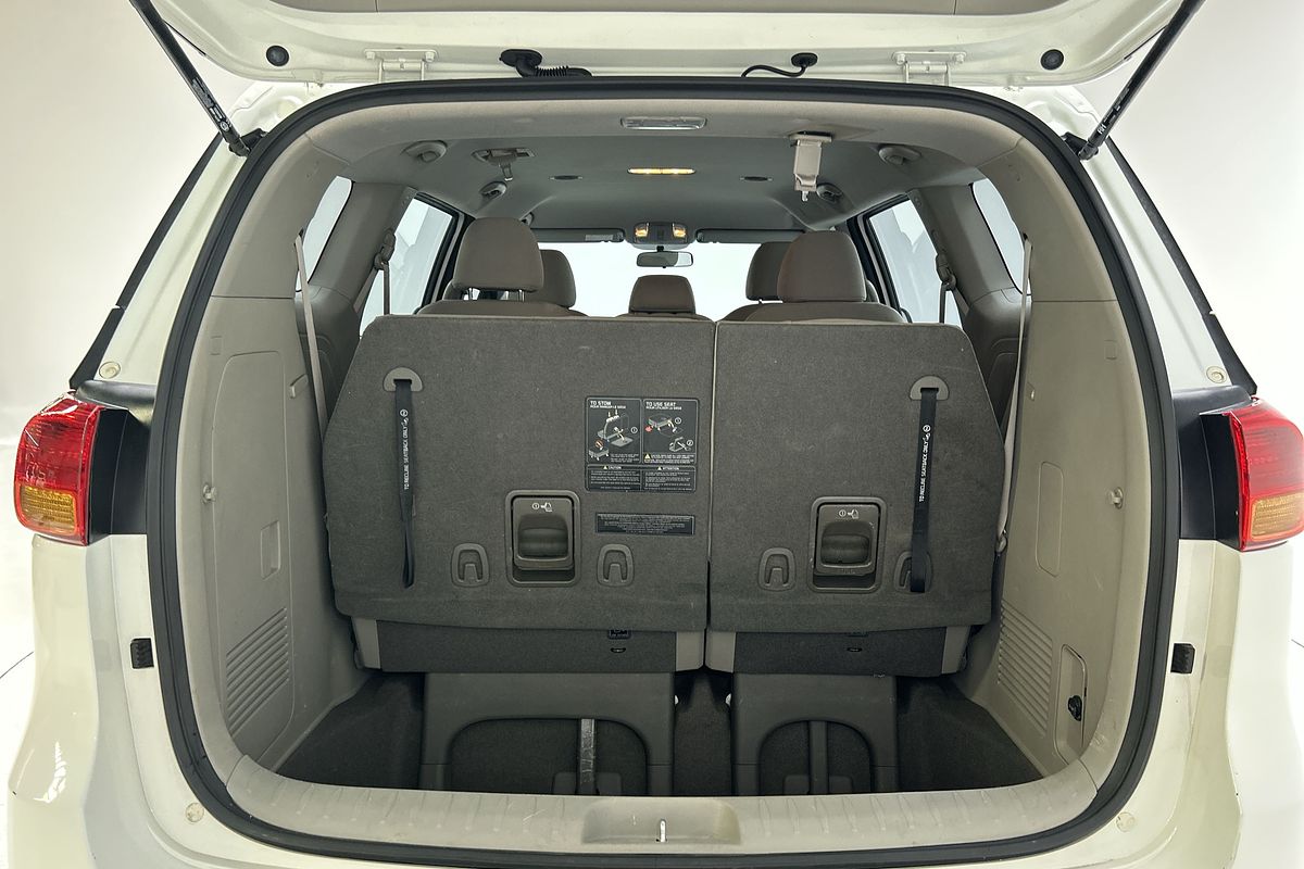 2017 Kia Carnival S YP