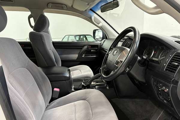 2009 Toyota Landcruiser GXL VDJ200R