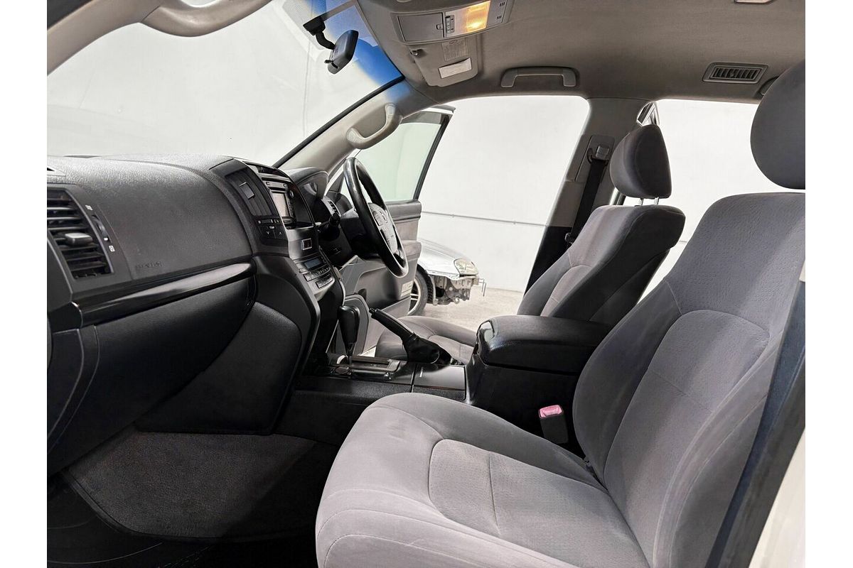 2009 Toyota Landcruiser GXL VDJ200R