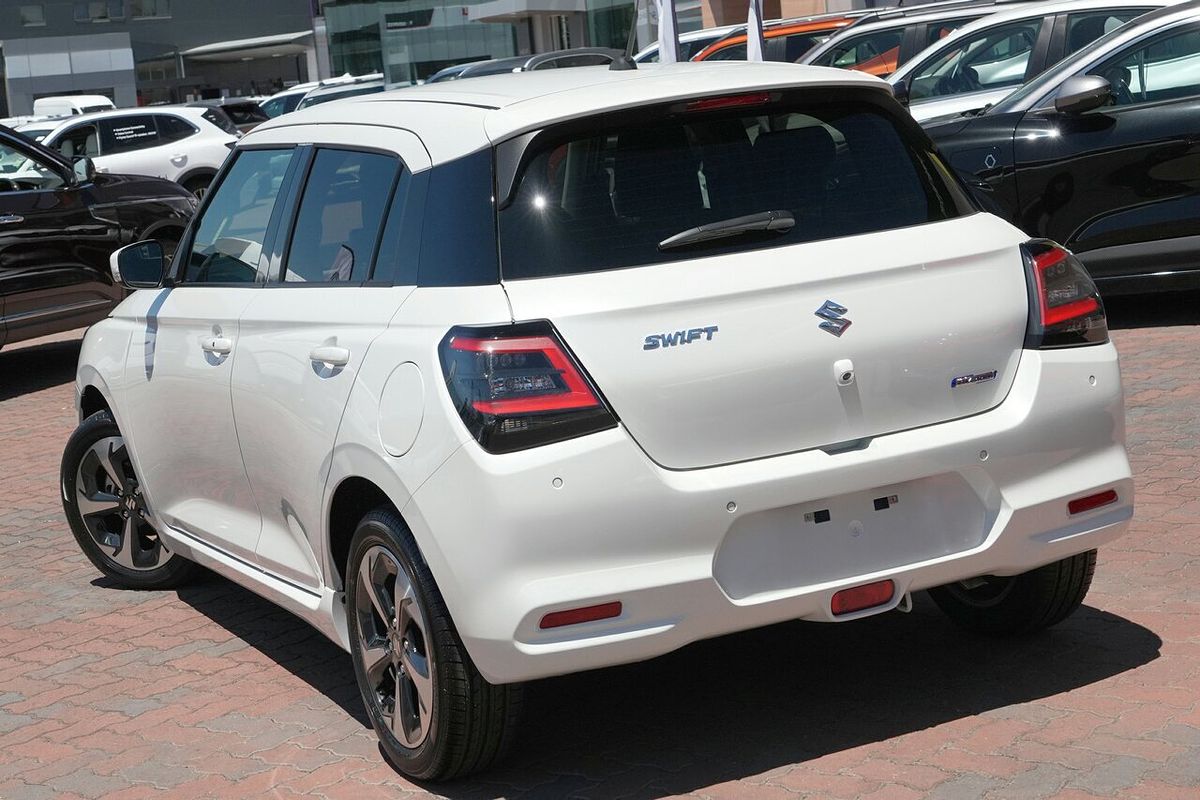 2025 Suzuki Swift Hybrid GLX UZ