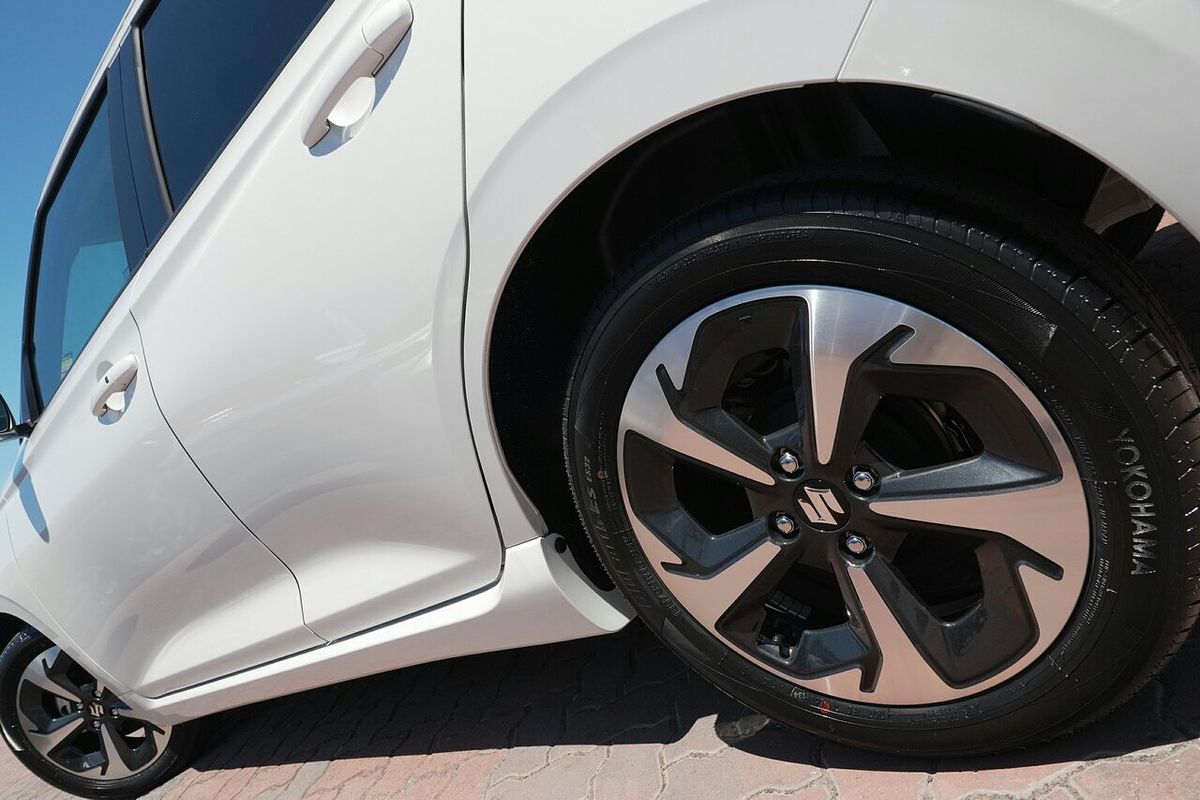 2025 Suzuki Swift Hybrid GLX UZ