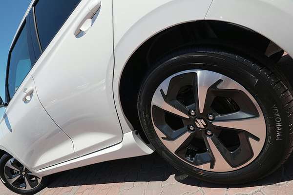 2025 Suzuki Swift Hybrid GLX UZ