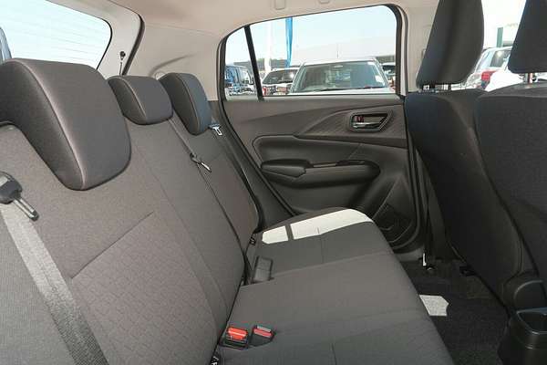 2025 Suzuki Swift Hybrid GLX UZ