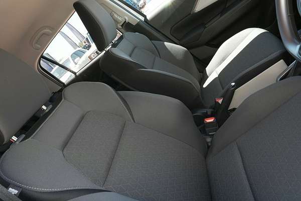 2025 Suzuki Swift Hybrid GLX UZ