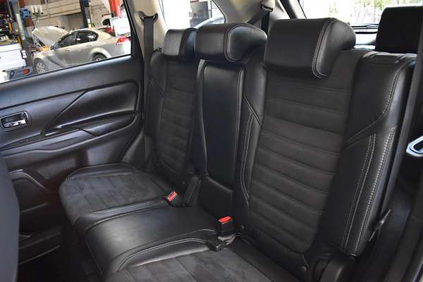 2021 Mitsubishi Outlander LS ZL