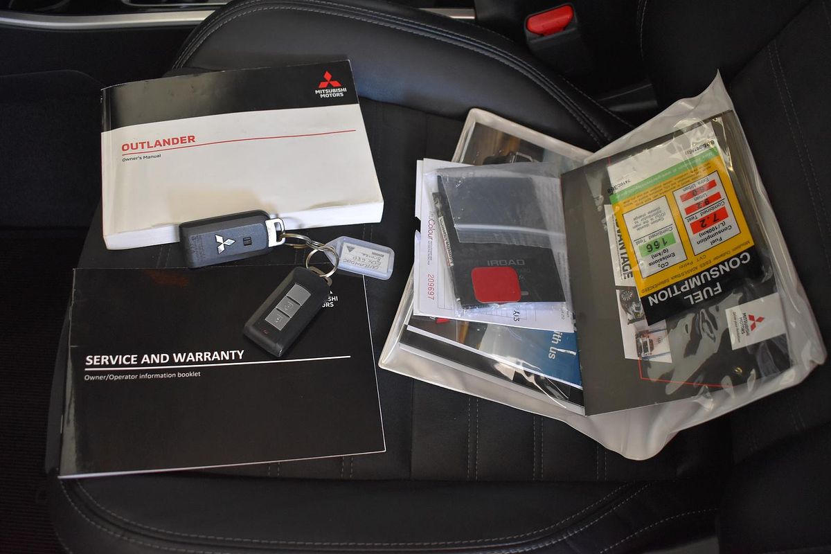 2021 Mitsubishi Outlander LS ZL