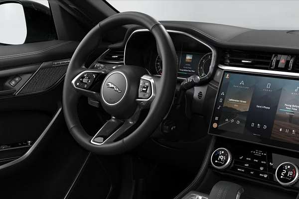 2024 Jaguar F-PACE P250 R-Dynamic SE X761