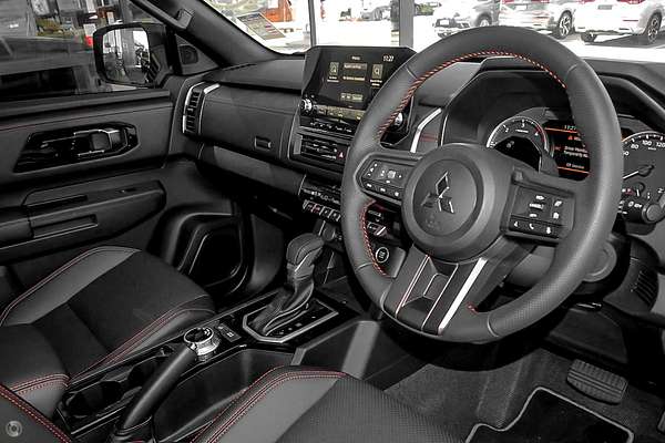 2025 Mitsubishi Triton GSR MV 4X4