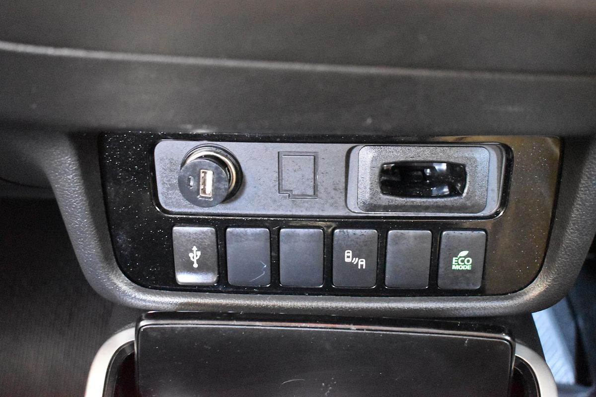 2021 Mitsubishi Outlander LS ZL