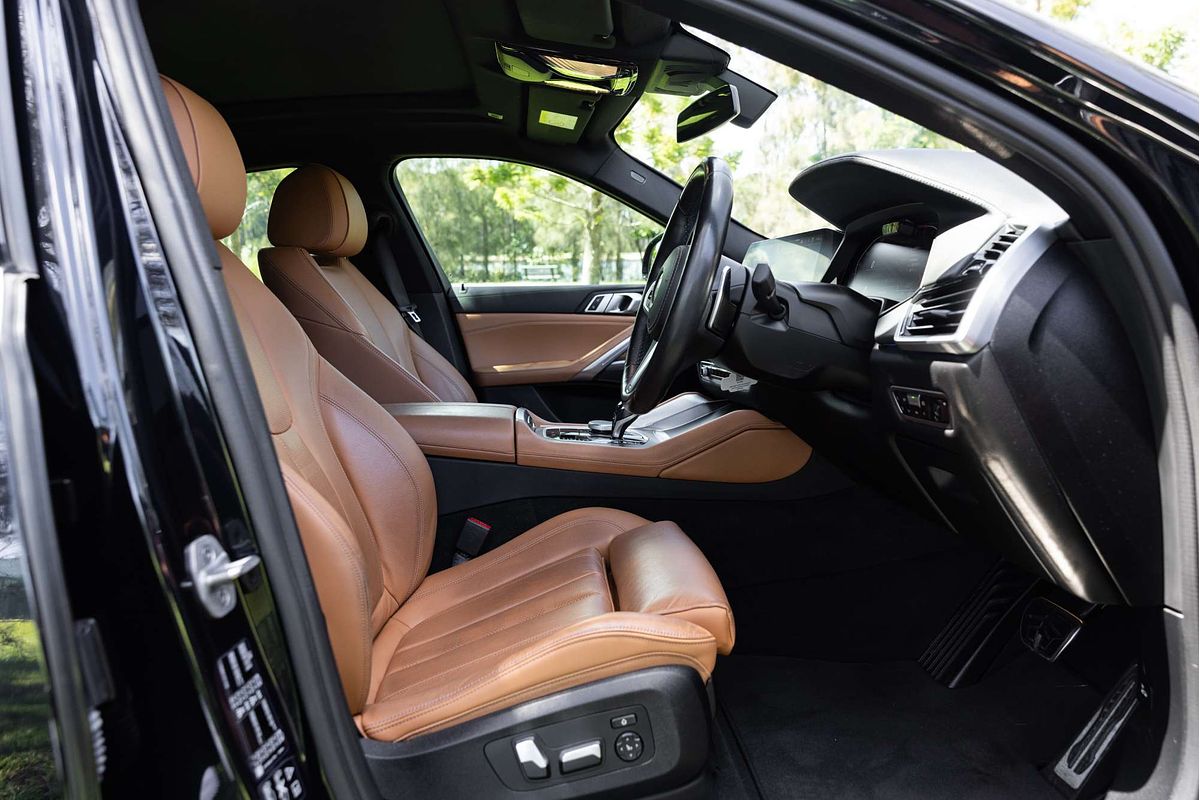 2020 BMW X6 xDrive30d M Sport G06