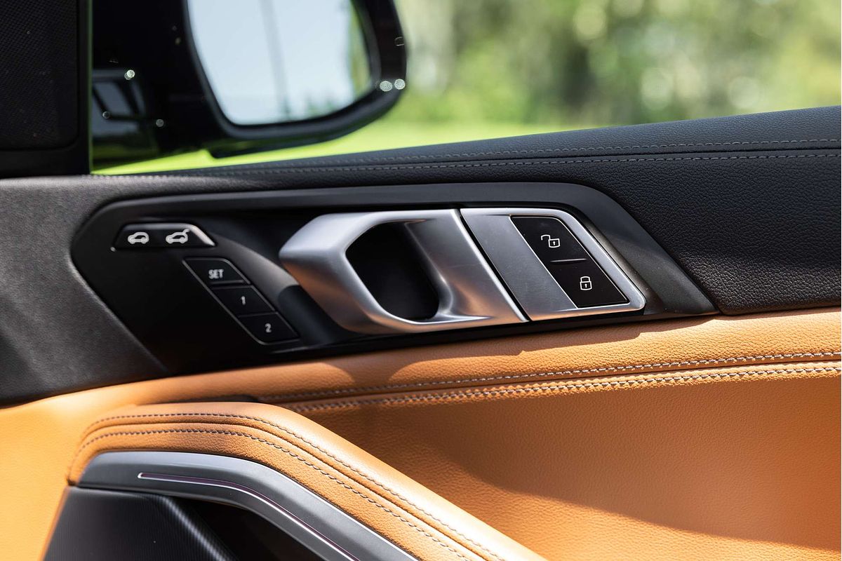 2020 BMW X6 xDrive30d M Sport G06