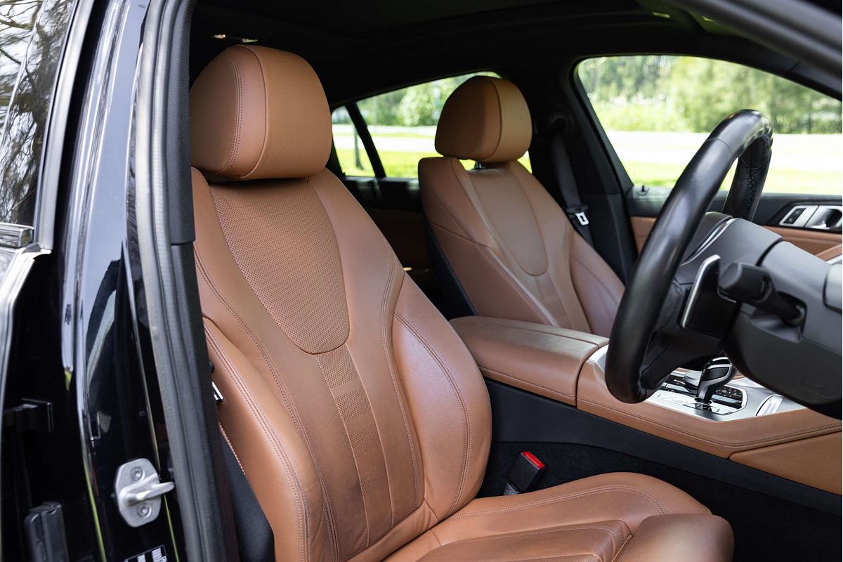 2020 BMW X6 xDrive30d M Sport G06