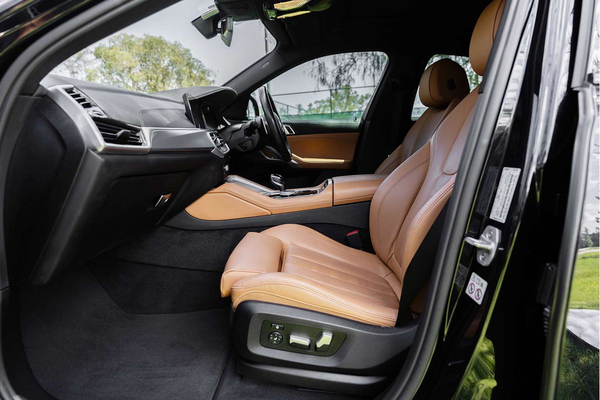 2020 BMW X6 xDrive30d M Sport G06