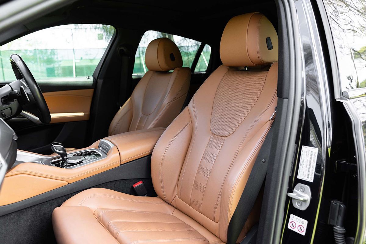 2020 BMW X6 xDrive30d M Sport G06