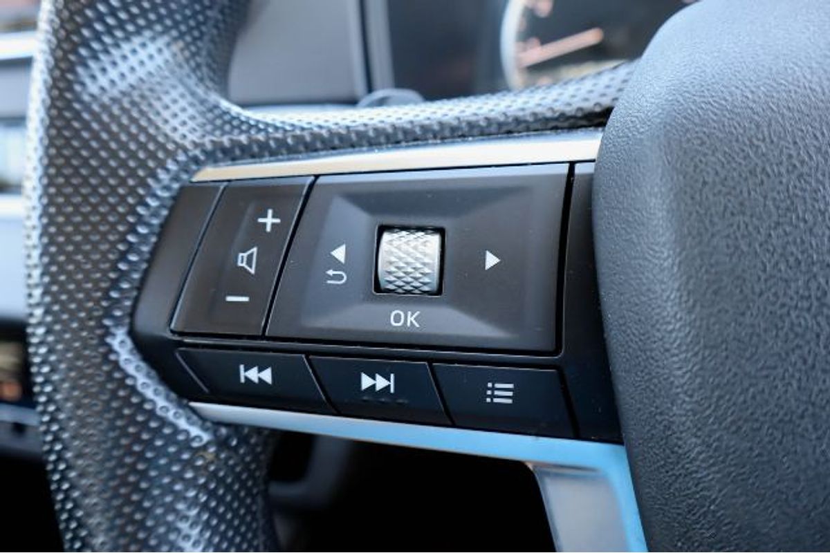 2023 Mitsubishi Outlander ES ZM