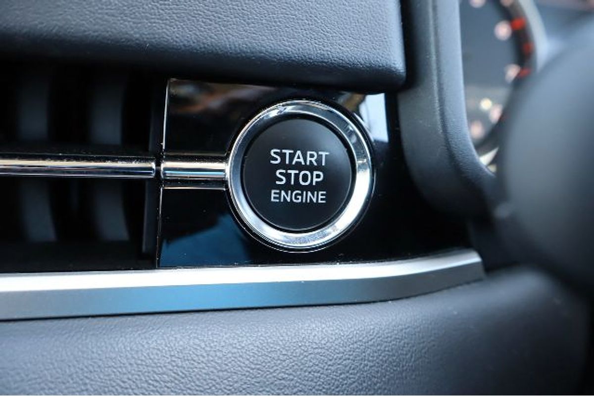 2023 Mitsubishi Outlander ES ZM