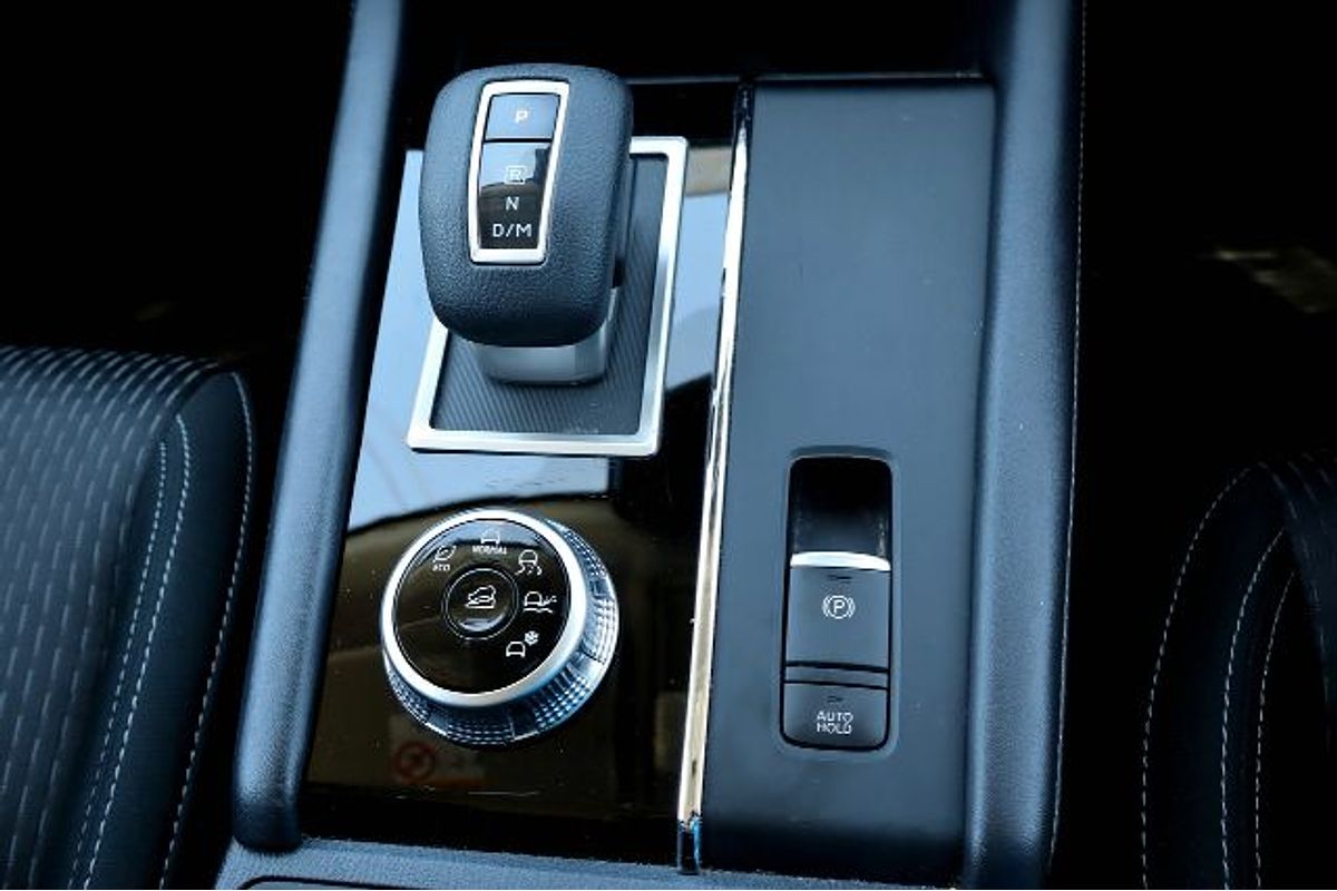 2023 Mitsubishi Outlander ES ZM