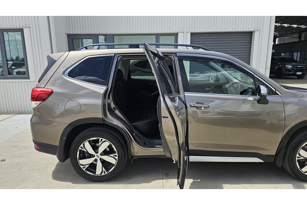 2020 Subaru Forester 2.5i-S S5