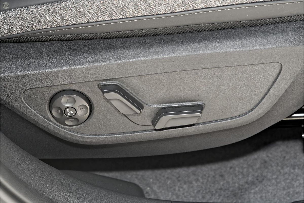 2025 Kia EV5 Air Standard Range OVc