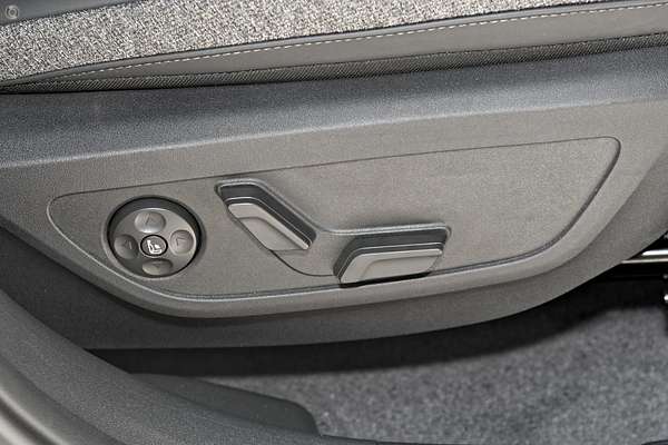 2025 Kia EV5 Air Standard Range OVc