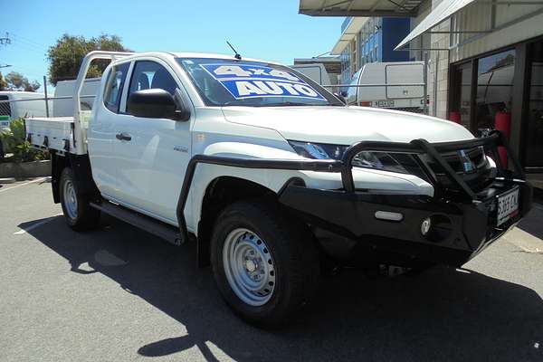 2022 Mitsubishi Triton GLX MR 4X4