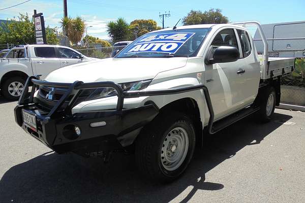 2022 Mitsubishi Triton GLX MR 4X4