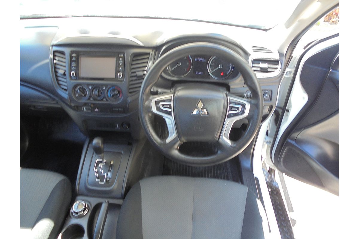 2022 Mitsubishi Triton GLX MR 4X4