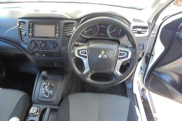 2022 Mitsubishi Triton GLX MR 4X4