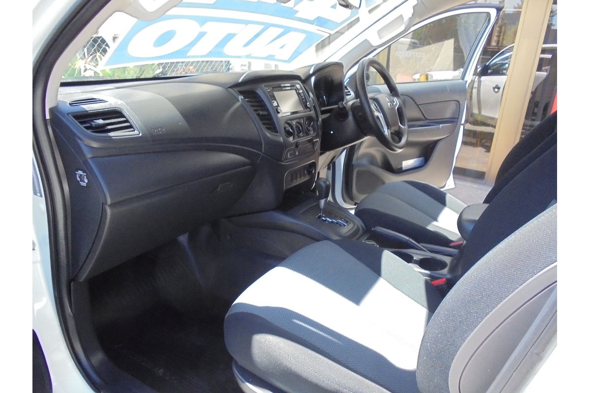 2022 Mitsubishi Triton GLX MR 4X4