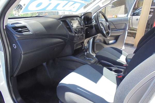 2022 Mitsubishi Triton GLX MR 4X4