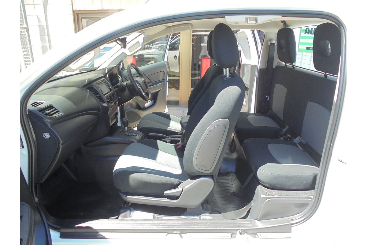 2022 Mitsubishi Triton GLX MR 4X4