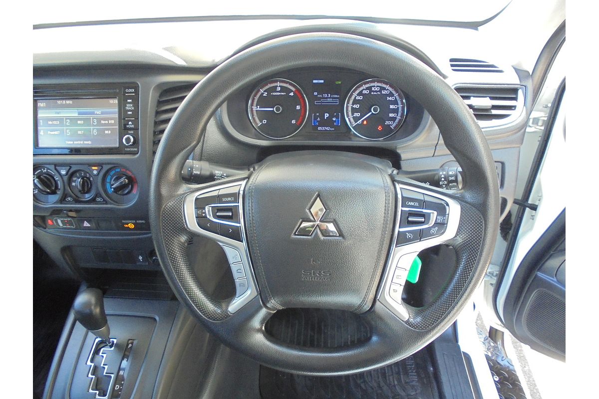 2022 Mitsubishi Triton GLX MR 4X4