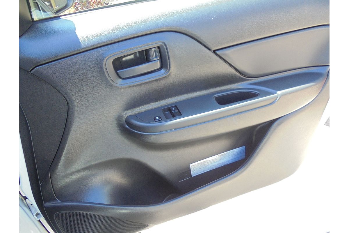 2022 Mitsubishi Triton GLX MR 4X4