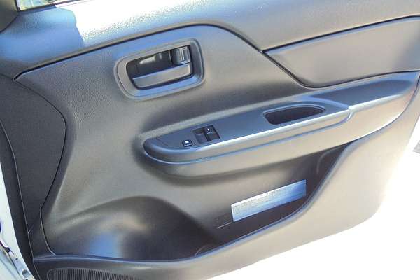 2022 Mitsubishi Triton GLX MR 4X4