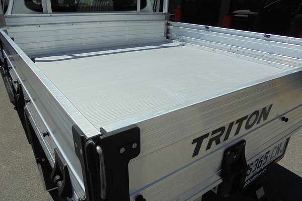 2022 Mitsubishi Triton GLX MR 4X4