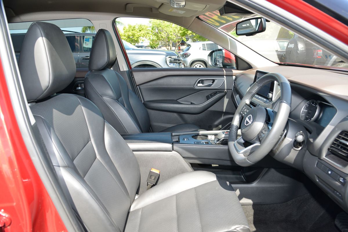 2023 Nissan X-TRAIL ST-L T33