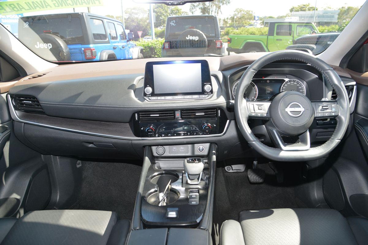 2023 Nissan X-TRAIL ST-L T33