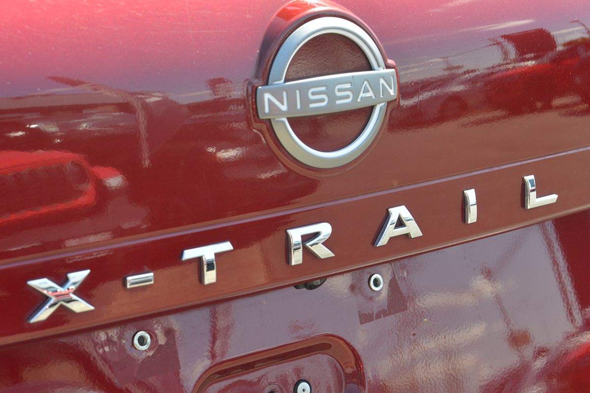 2023 Nissan X-TRAIL ST-L T33
