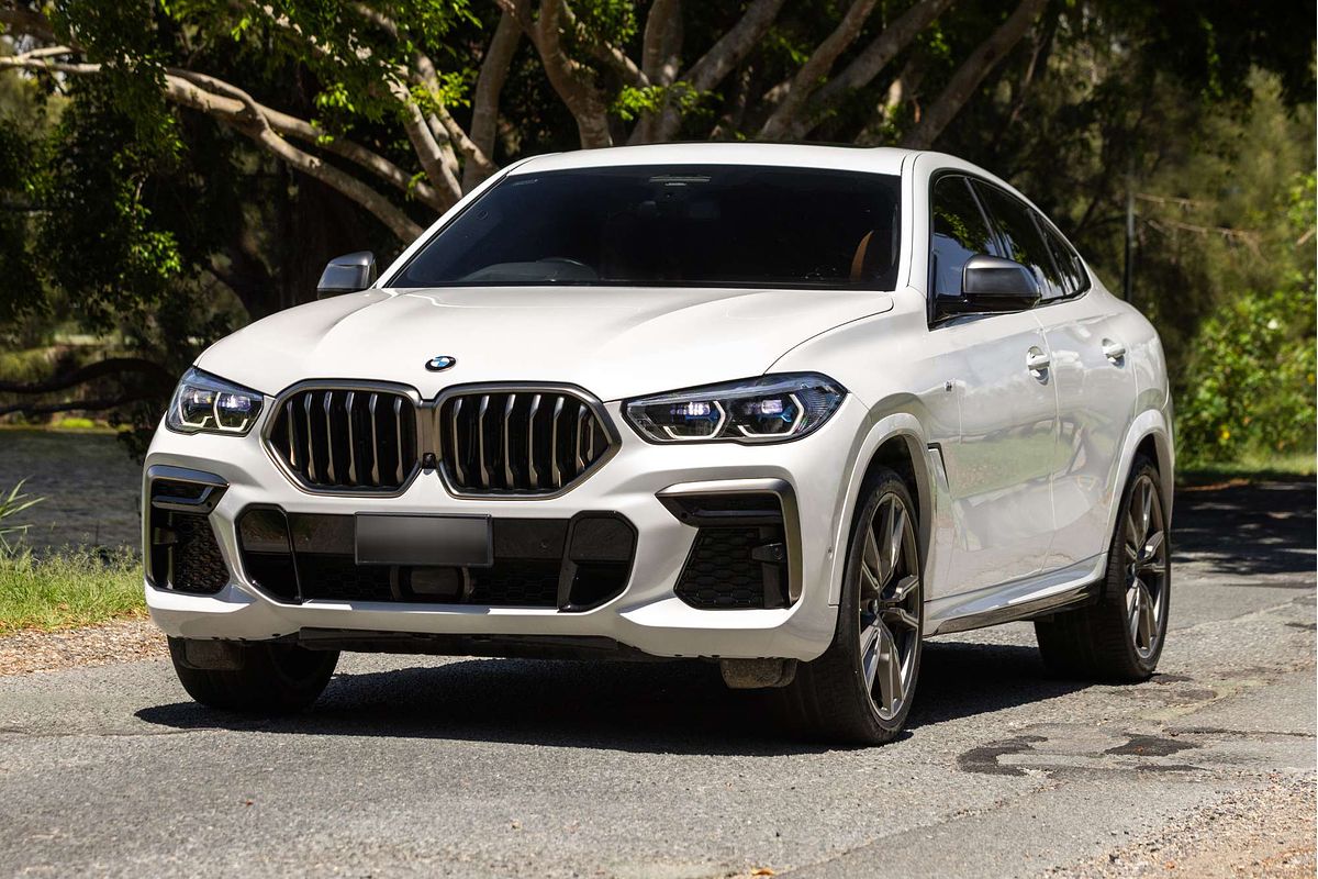 2023 BMW X6 M50i G06